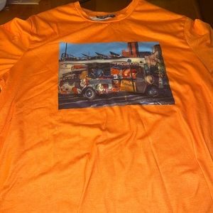 Medium sized Shein graphic t shirt